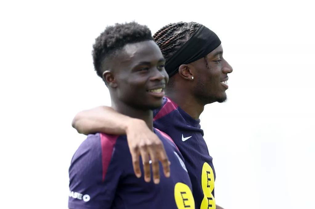 九游体育官网-保罗-帕克：马杜埃凯比萨卡强，切尔西放走他是个奇怪的决定