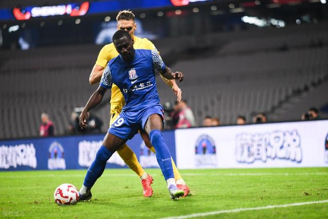 申花28岁新王牌外援来了！合同细节曝光，将挤走阿苏埃or米内罗？|上海申花|鲁迪·盖伊|锋线|拉唐|上海申花足球俱乐部_新浪体育_新浪新闻