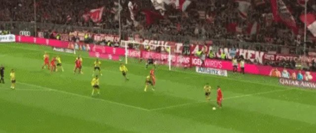 九游体育-【德甲】穆勒2球，多特门将超巨失误，拜仁4比2回榜首