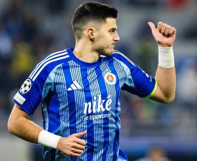 九游体育-“小金元足球”来了：中超2天内已连续签下3名欧冠球星！|浙江队|新赛季|托利奇|斯洛伐克足球|罗马诺_新浪体育_新浪新闻