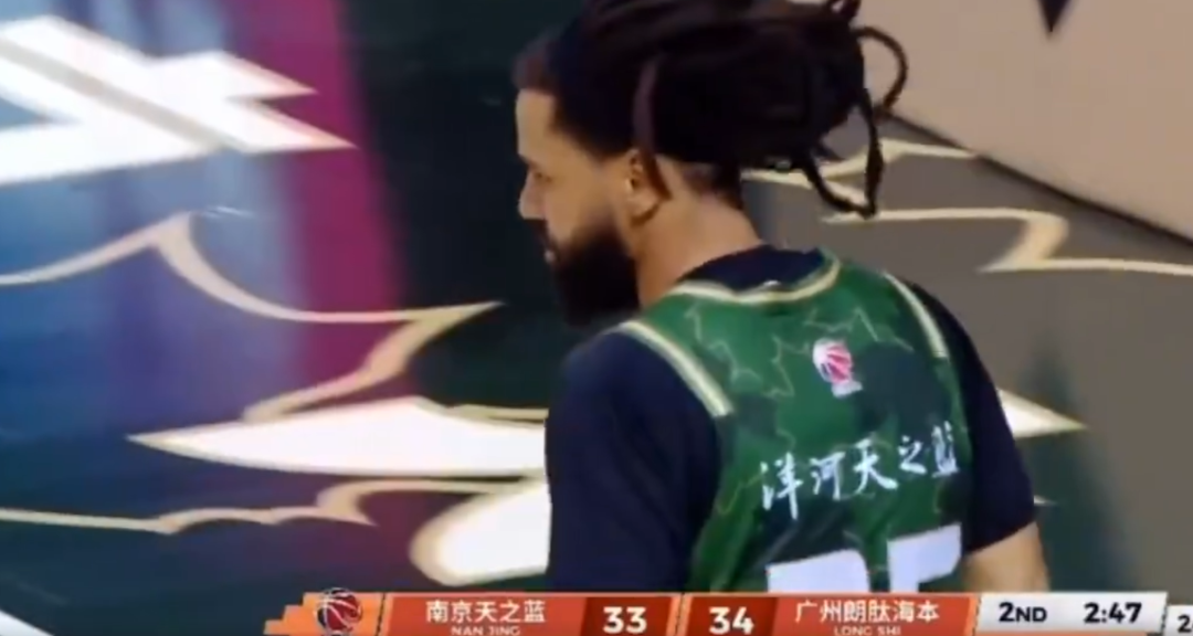 九游体育-J.Cole迎来CBA首秀！却砍下这种数据！